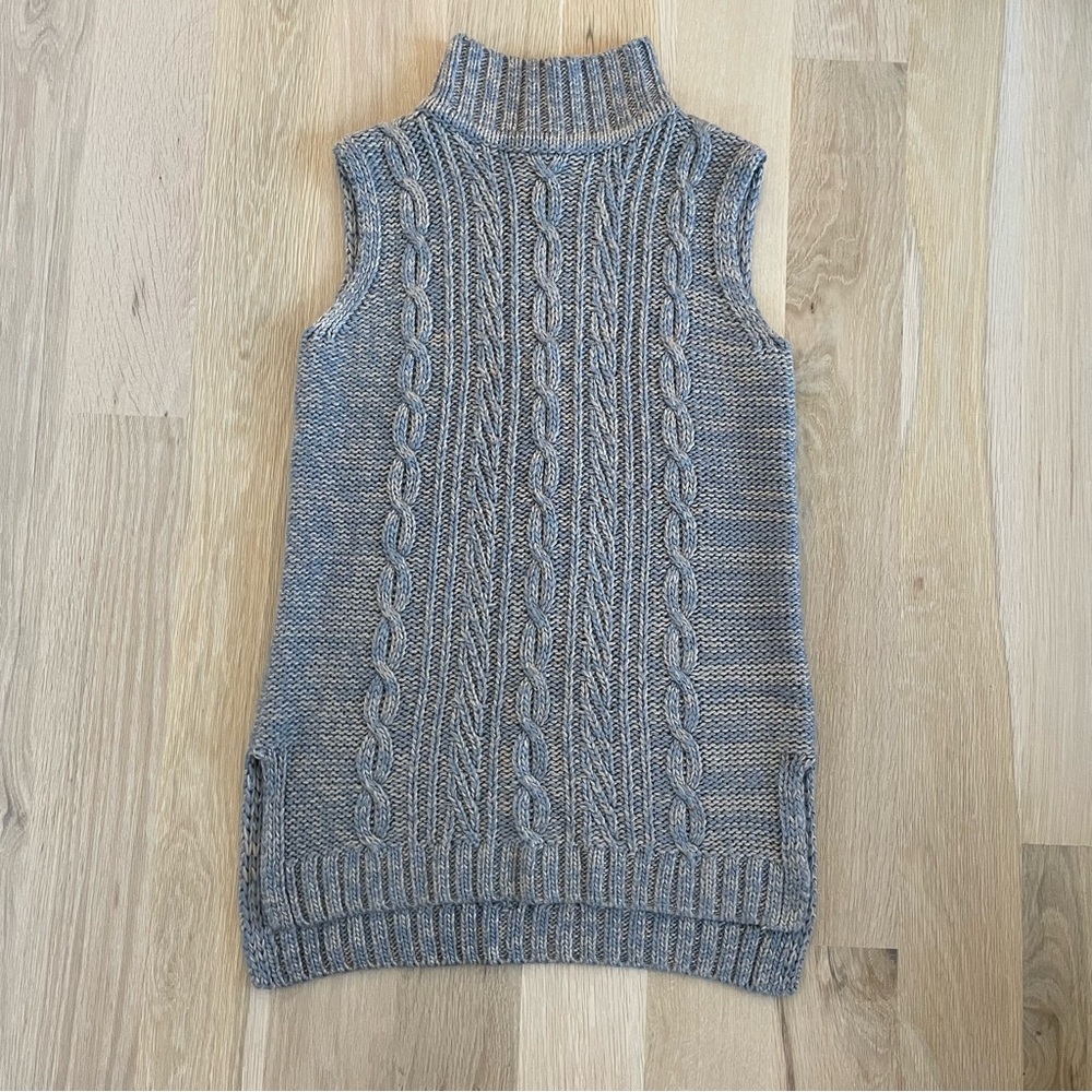 Bobeau Cable Knit Sleeveless Turtleneck Sweater Vest Blue Gray Tan Marled M